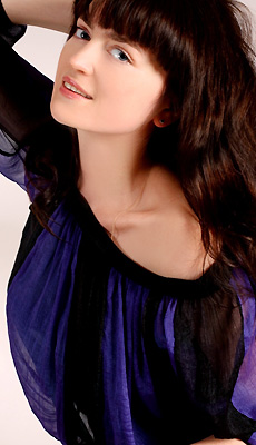 Single girl Inessa 33 years old