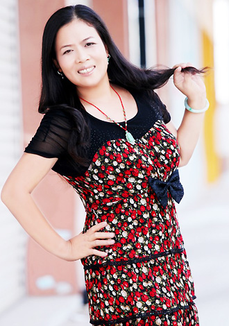 Single girl Lihua 48 years old
