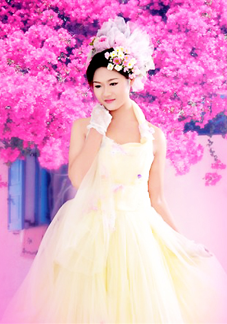 Asian bride Sihao from Guilin