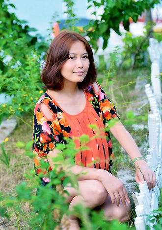 Asian bride Haiping from Guilin