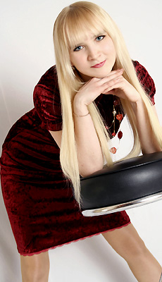 Single bride Ekaterina, Blonde hair.
