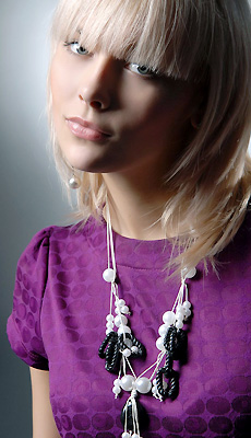 Single bride Maria, Blonde hair.