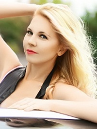 Ukrainian single woman Natalia from Lugansk