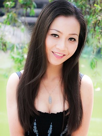 Asian single woman Mei (May) from Nanning
