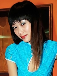 Asian single woman Shaofeng from Foshan