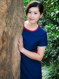 Asian single woman Xin from Nanning