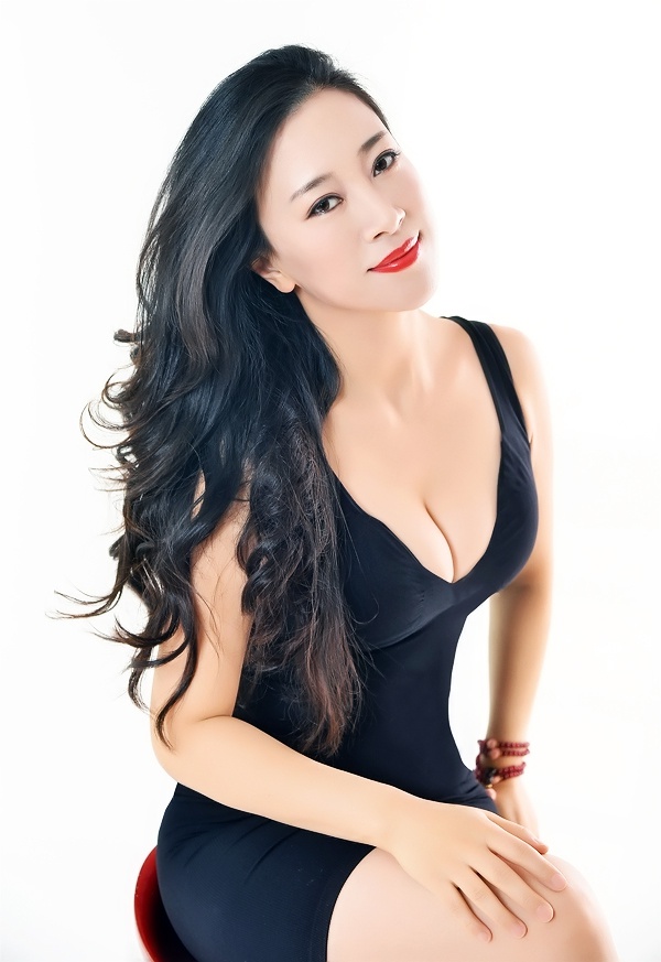 Single girl Zhang Min (Mary) 47 years old