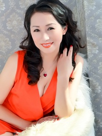 Asian single woman Yali (Lindsay) from Funshun