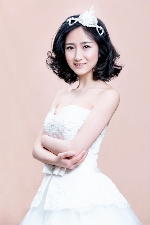 Asian bride Shuang (Lucy) from Shenyang