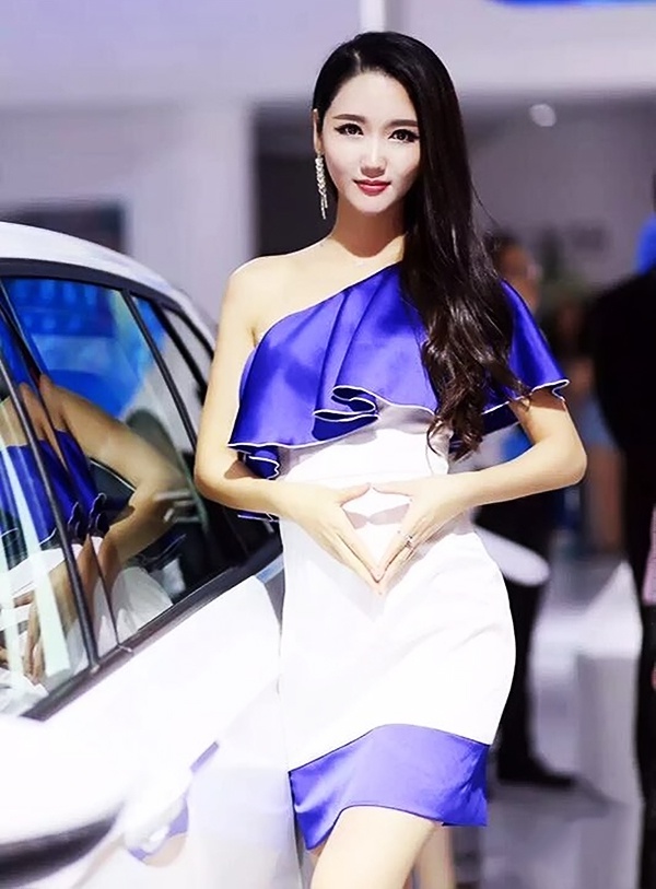 Asian bride Xiaowei (VinLin) from Shenzhen