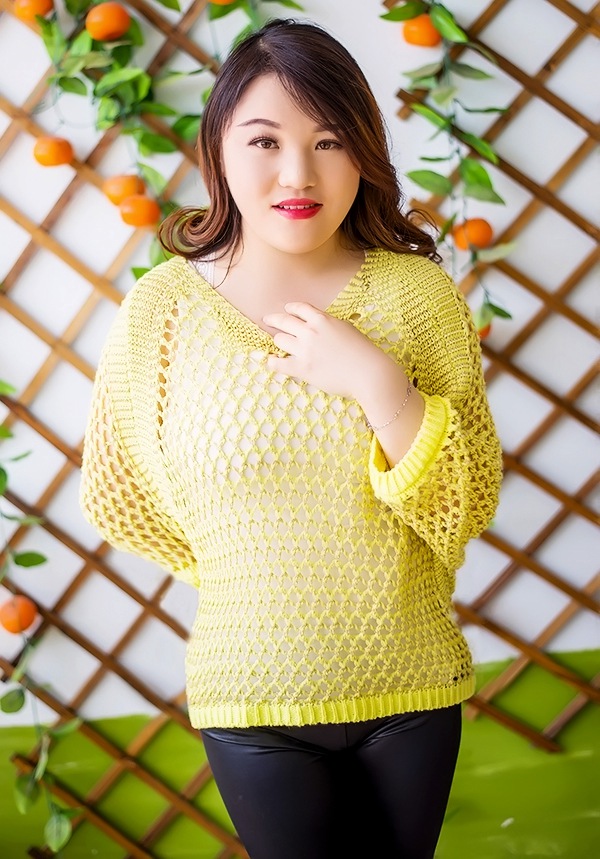 Asian bride Xinyue from Kaifeng
