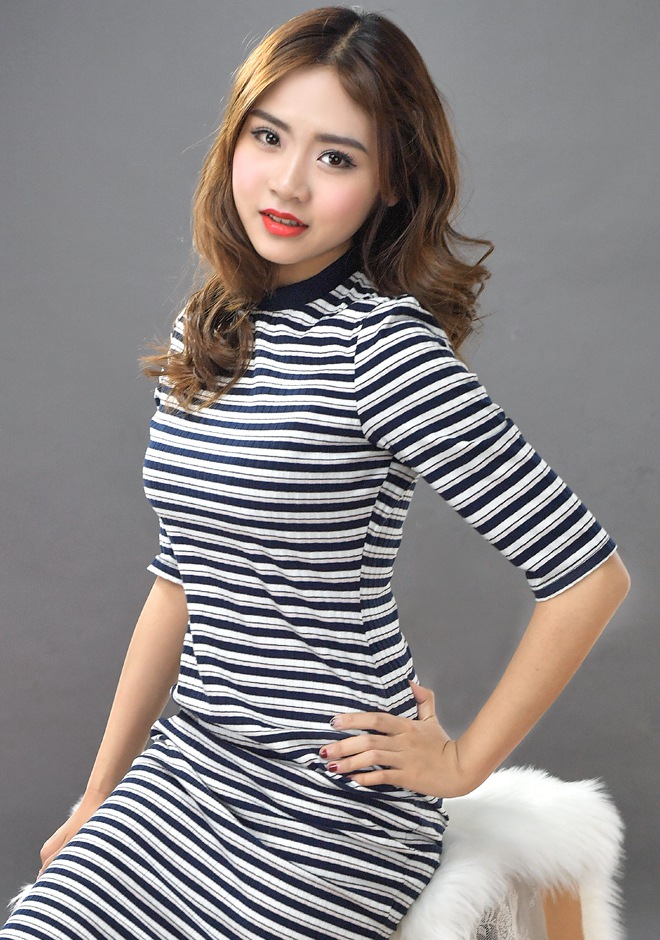 Single girl Yuqing (Kay) 21 years old