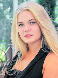 Ukrainian single woman Oksana from Kremenchug