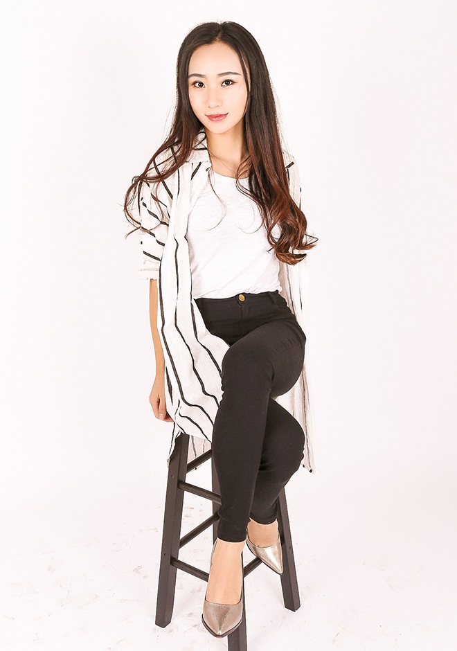 Single girl Xiao 27 years old