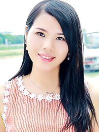 Asian single woman Ling from Nanning
