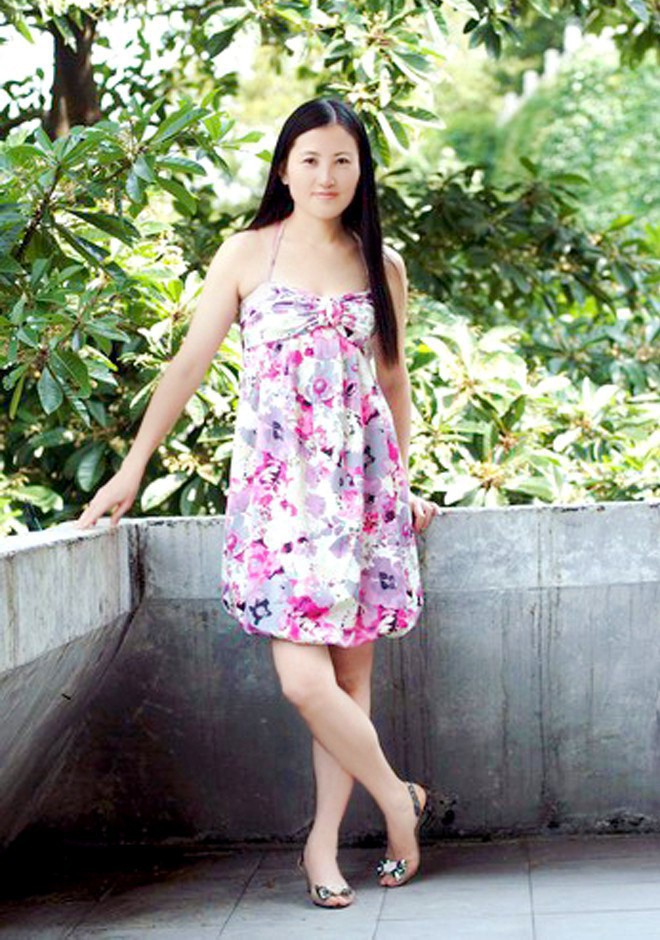 Single girl Yufang 48 years old