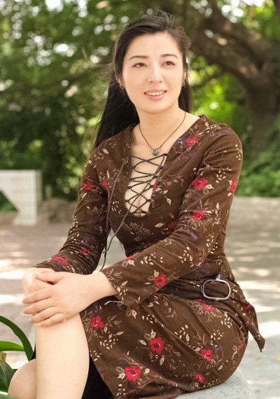 Single girl Mingxia 40 years old
