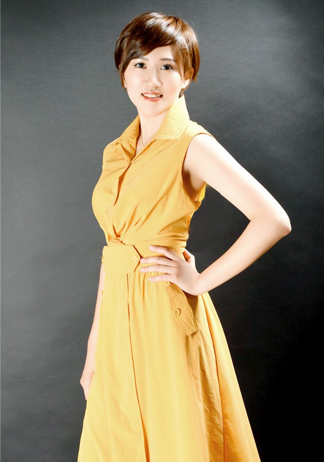 Single girl Yijun 27 years old