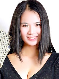 Asian Bride Xiaorong from Changsha