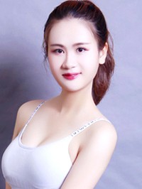 Asian Bride Lirong from Changsha