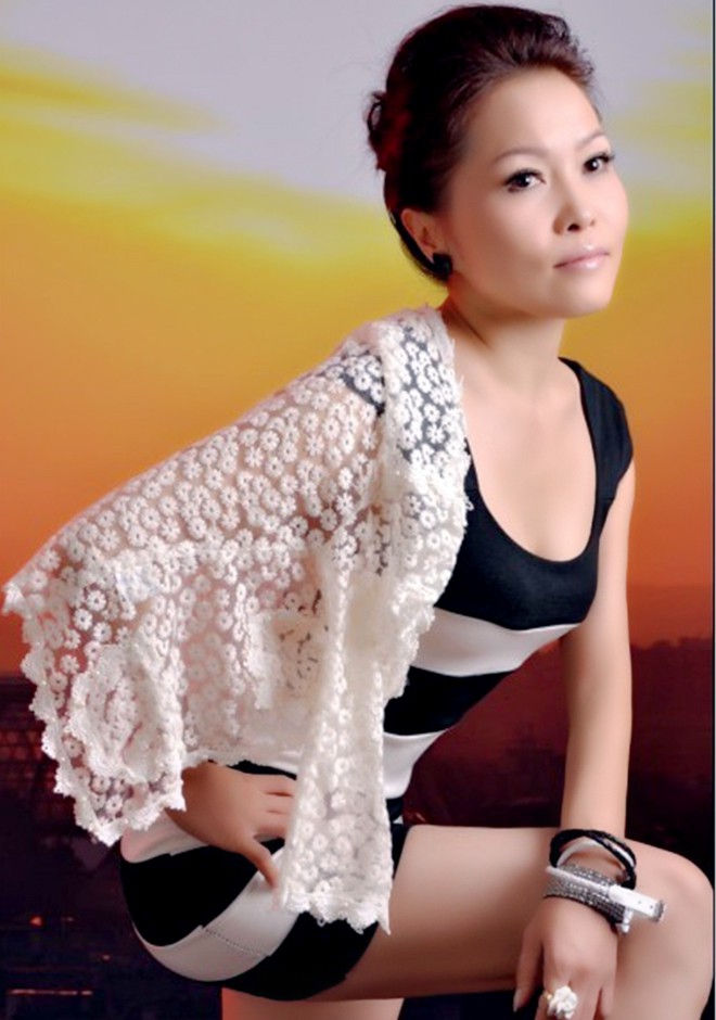 Asian bride Aihua from Korla