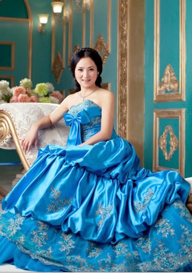 Asian bride Gang from Chongqing