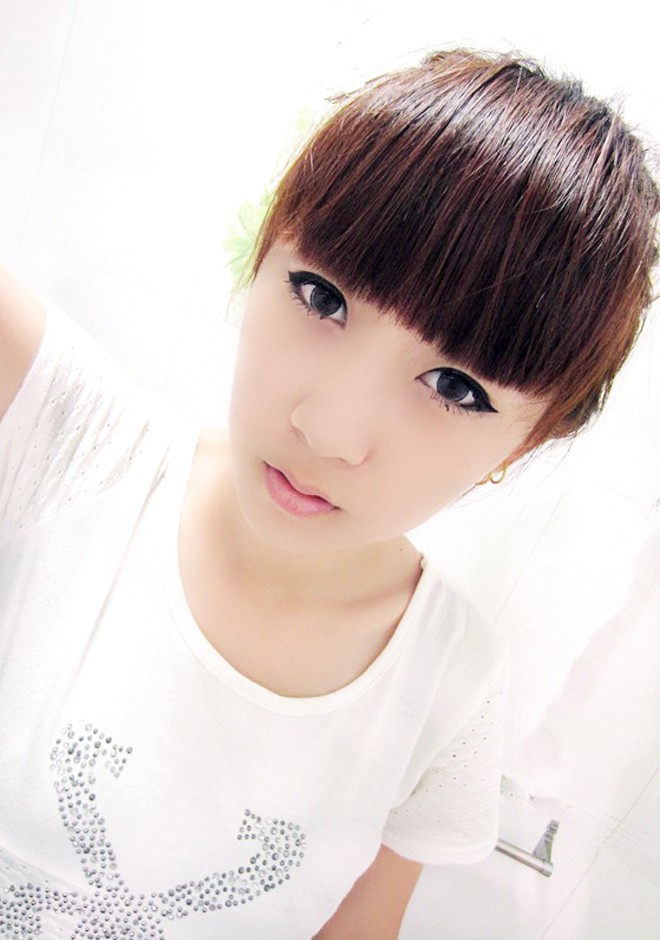 Asian bride Meng from Fushun