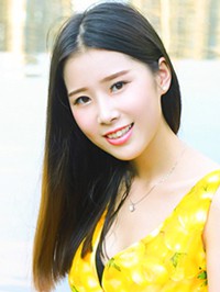 Asian single woman Yuting from Yiyang