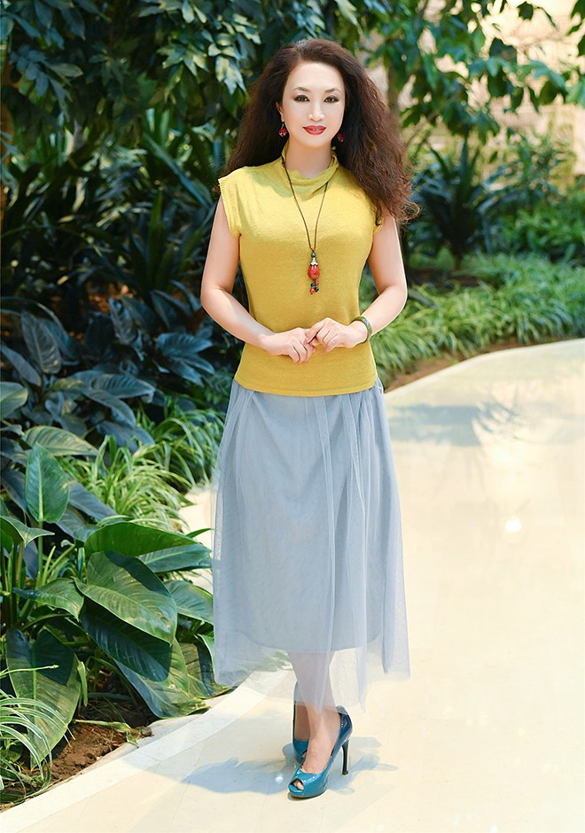Single girl Jing 59 years old