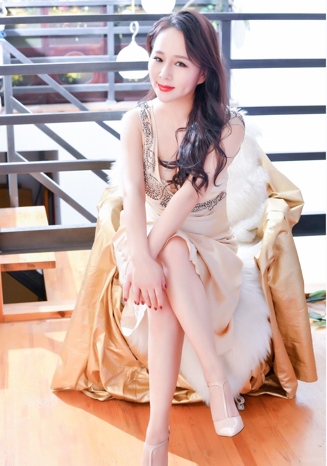 Single girl Ying 53 years old