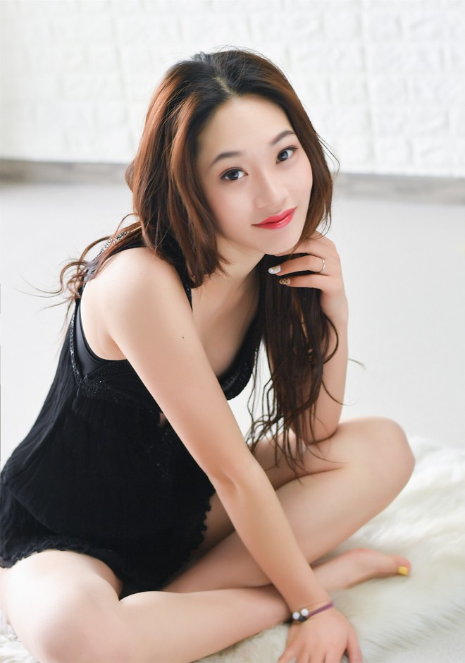 Single girl Yifan (Yvette) 29 years old