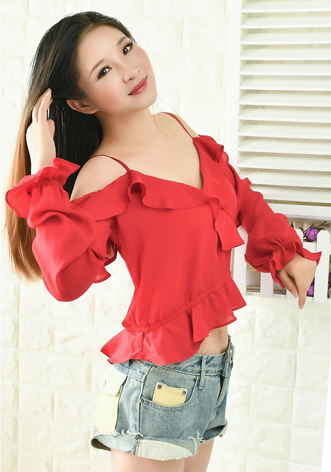 Single girl Lina (Na) 32 years old