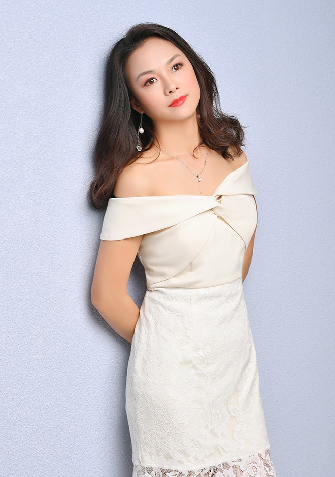 Single girl Jinlian (Julie) 38 years old