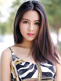 Asian Bride Huiyu from Shanghai