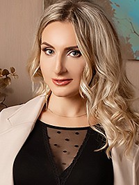 Ukrainian single woman Tatyana from Hazelgrove Rd