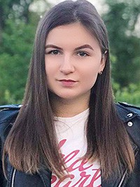 Ukrainian single woman Anastasia from Kharkiv