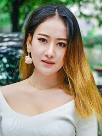 Asian Bride Jiaxin (Jenny) from Guangzhou