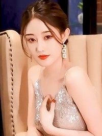 Asian Bride Lu from Ho Chi Minh City
