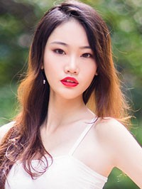 Asian single woman Lifang (Lily) from Guangzhou