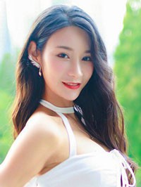 Asian single woman Axiu from Shanghai