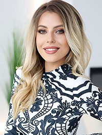 Ukrainian single woman Iryna from Kiev