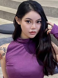 Asian single woman Yayun from Hulan