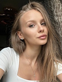 Russian single woman Renata from Kyiv