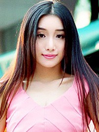 Asian single Bingxin (Elvia) from Zhanjiang, China