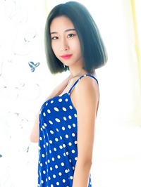 Asian single woman Xinyi (Eve) from Shenyang