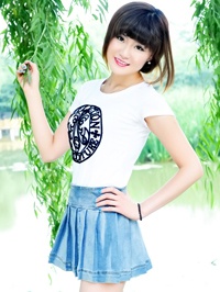 Asian woman Yiqing (Nancy) from Fushun, China