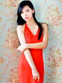 Asian single woman Lai (Lydia) from Harbin