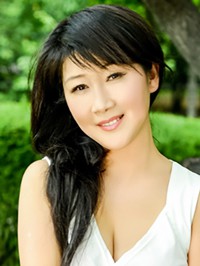 Asian Bride Hong from Fushun, China