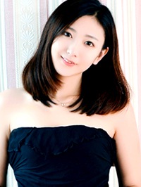 Asian single WeiJiao (Daisy) from Dandong, China