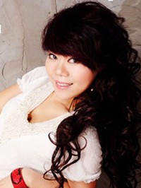 Asian single woman Hong from Zhengzhou